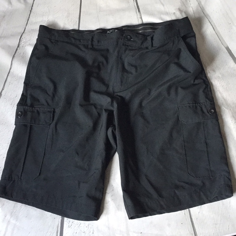 Apt 9 Premiere Flex Cargo shorts